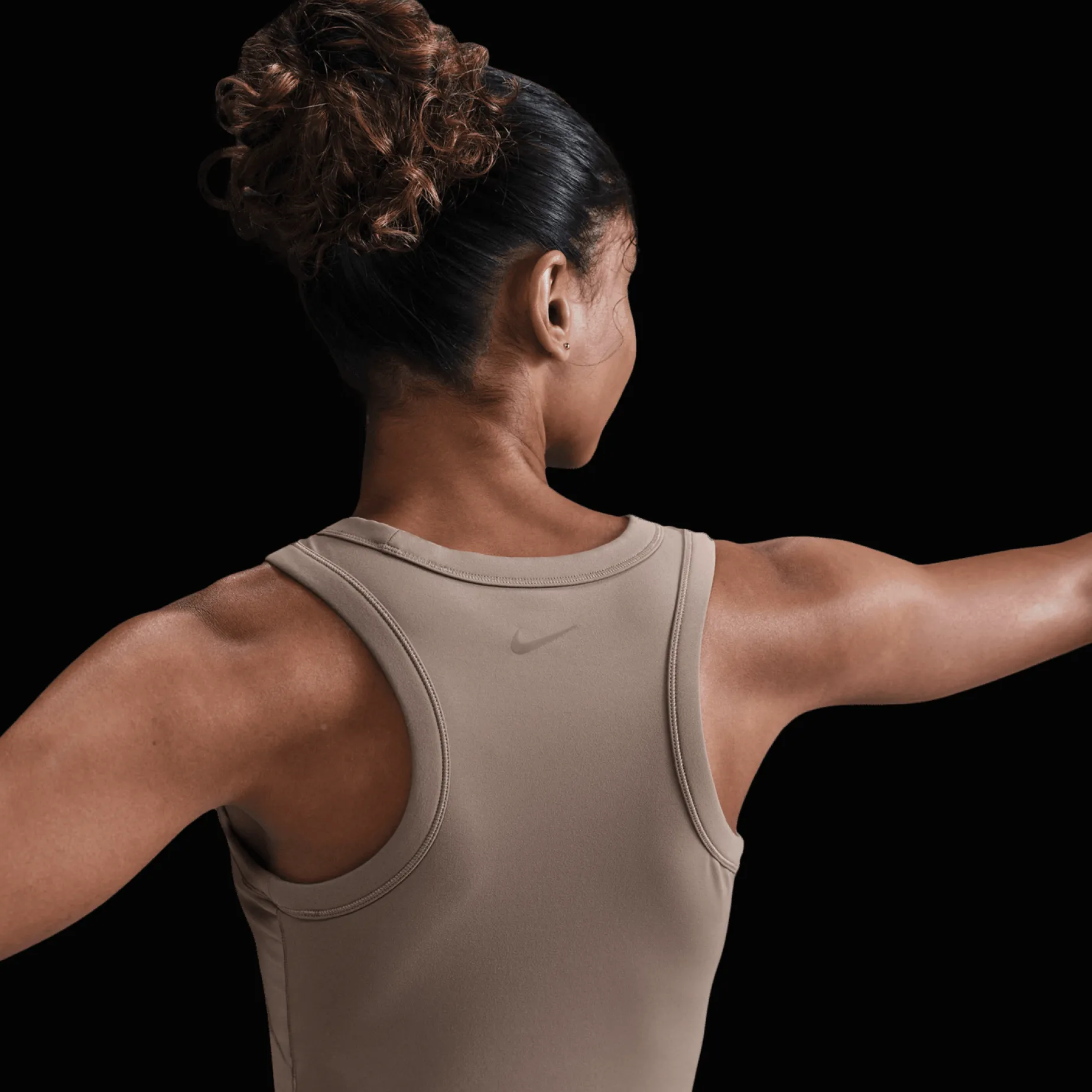 One Fitted Dri-FIT Crop Tank, singlet, dame - Trenings Singlet - One Fitted Dri-FIT Crop Tank, singlet, dame