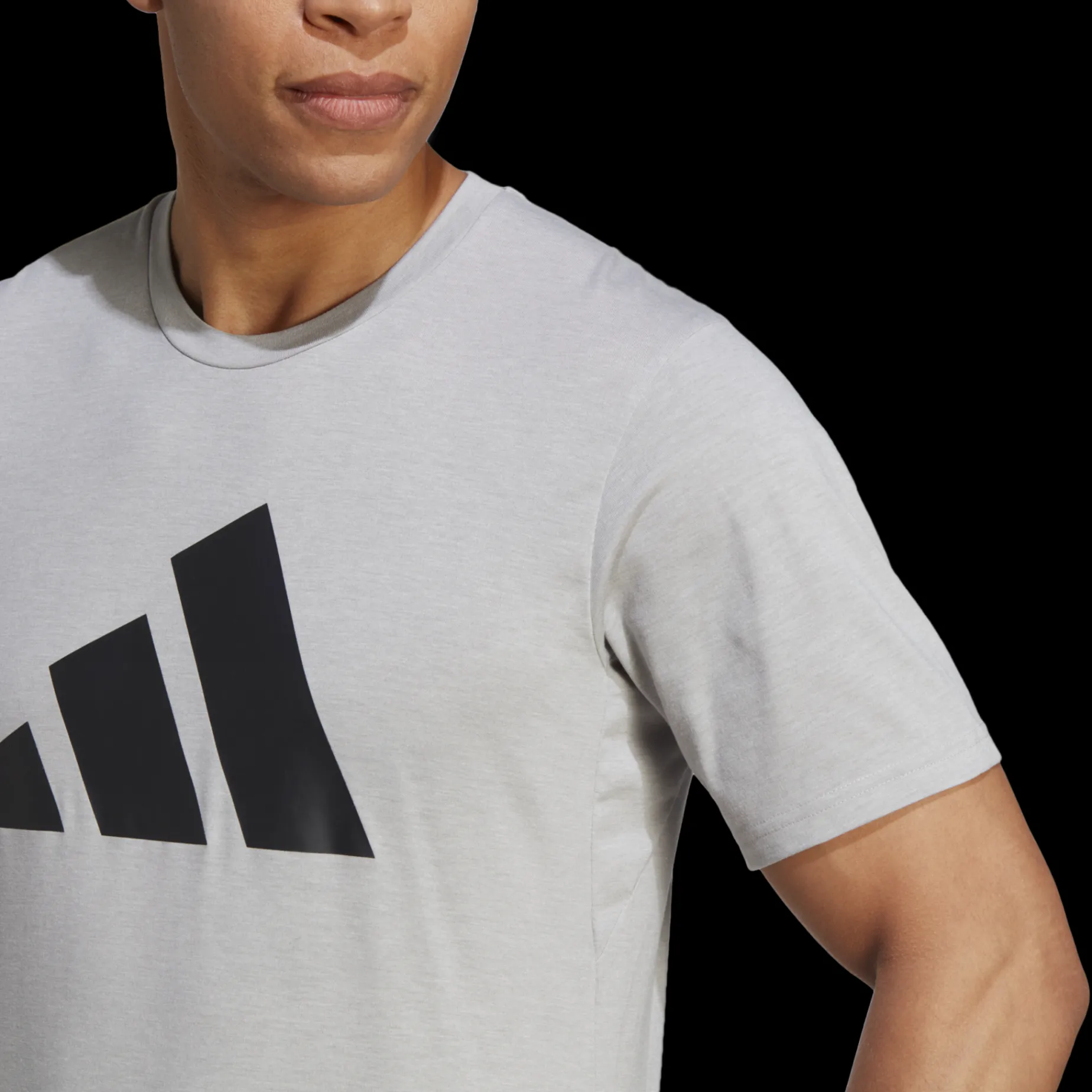 Train Essentials FeelReady Logo Training T-Shirt, t-skjorte, herre - Trenings T-Skjorte - Train Essentials FeelReady Logo Training T-Shirt, t-skjorte, herre